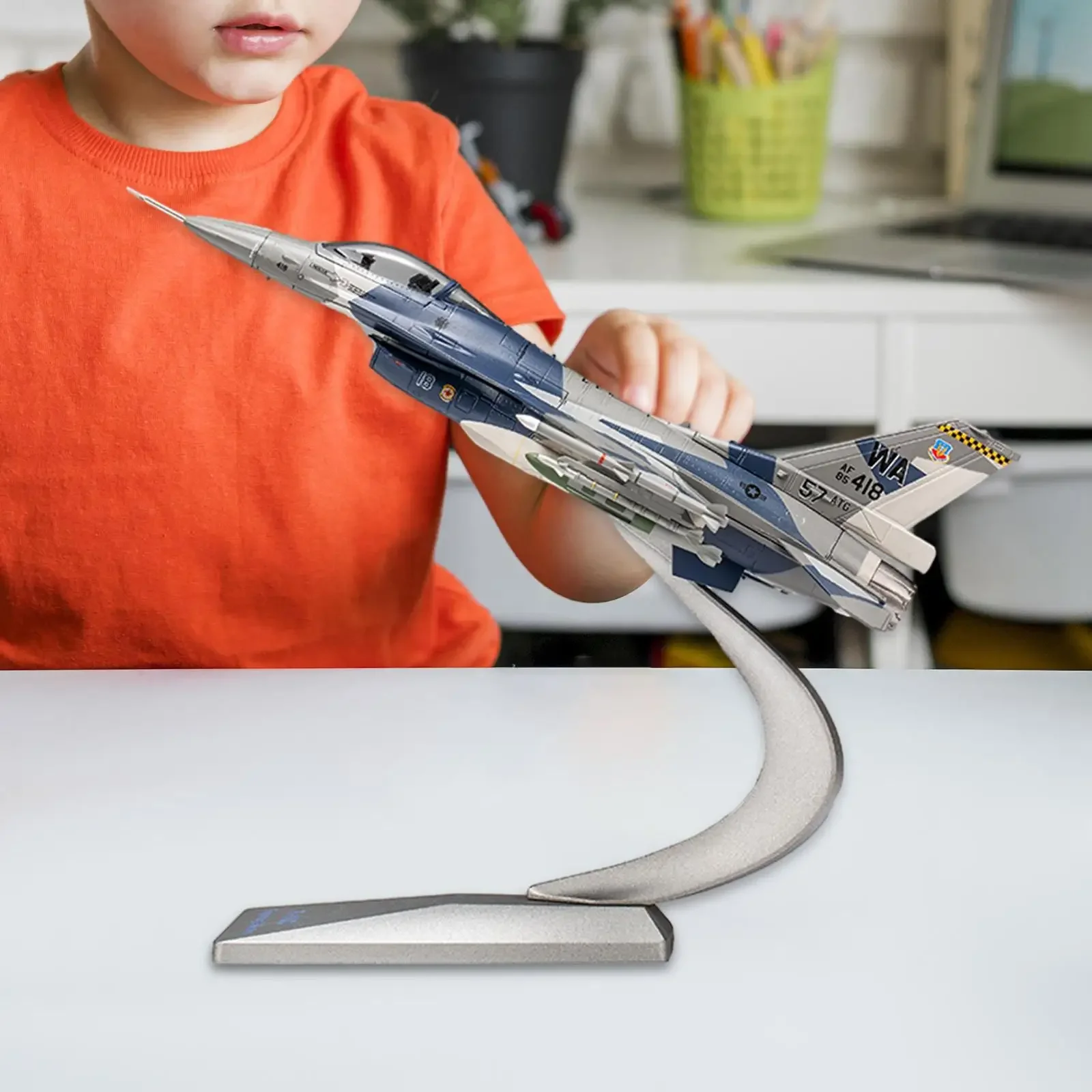 1/72 F16C Transport Aircraft Diecast Fighter Kids Toys Airplane with Base Plane Model for Home Bookshelf Aviation Commemorate