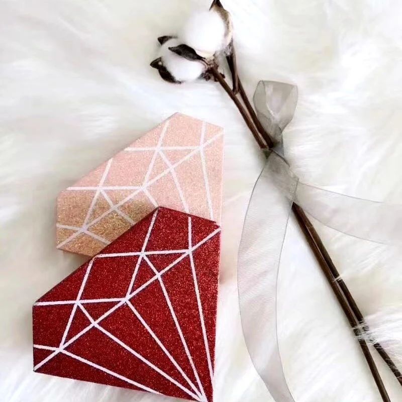 Unique Shape Mink Lash Packaging 3D Mink Eyelashes 15-20MM Strip Eyelashes