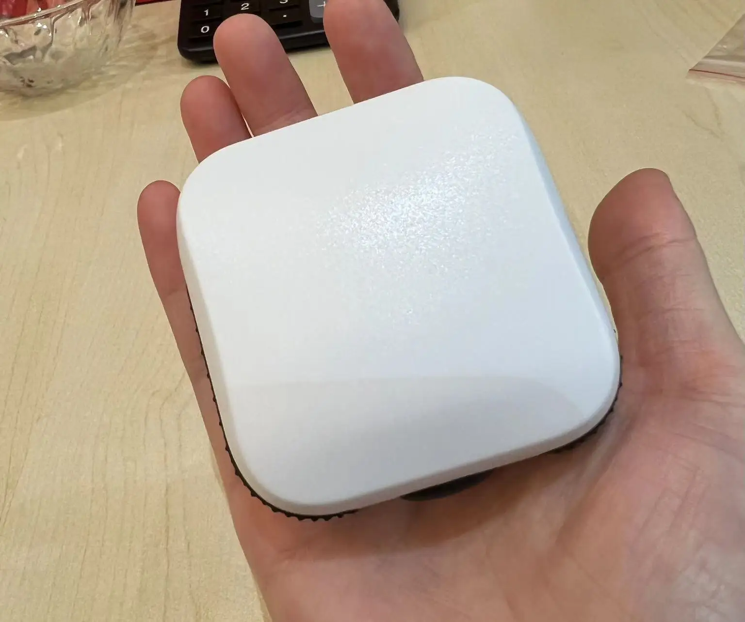 Custom hearing aid case wholesale cheap hearing aid plastic box white color hearing aid case