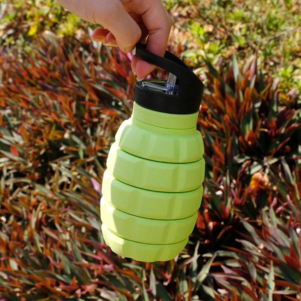 Instock silicone collapsible water bottle, factory price silicone water bottle suitable for climbing