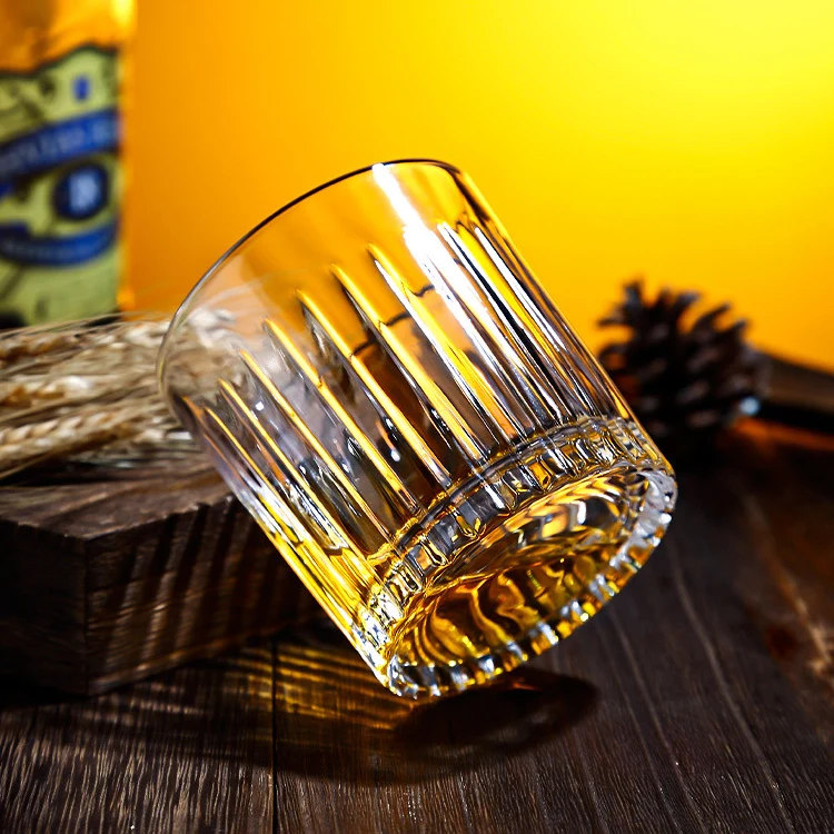 wholesale glass whiskey cup colorful shot glass cup drinking glasses gift set whisky glass glassware cup round for event