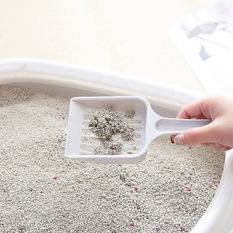 Plastic Litter Scoop for Small Animals Like Cat and Dog