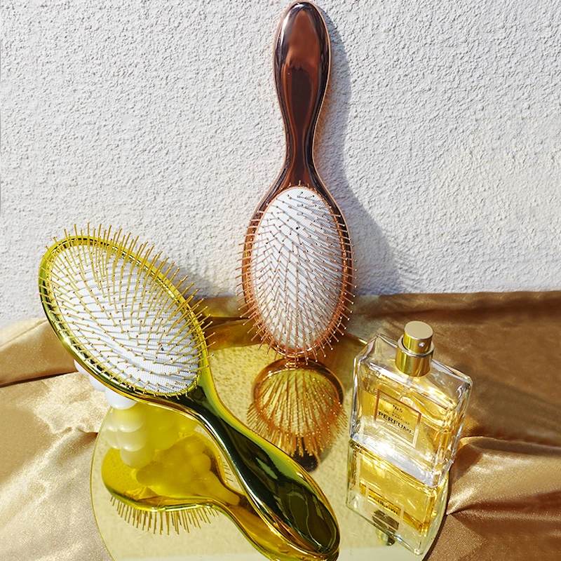 New Design Metal Pins Bristle Wig Brush Round Paddle Detangling Electroplating Hair Brush Curved Metal Pins Hair Brush