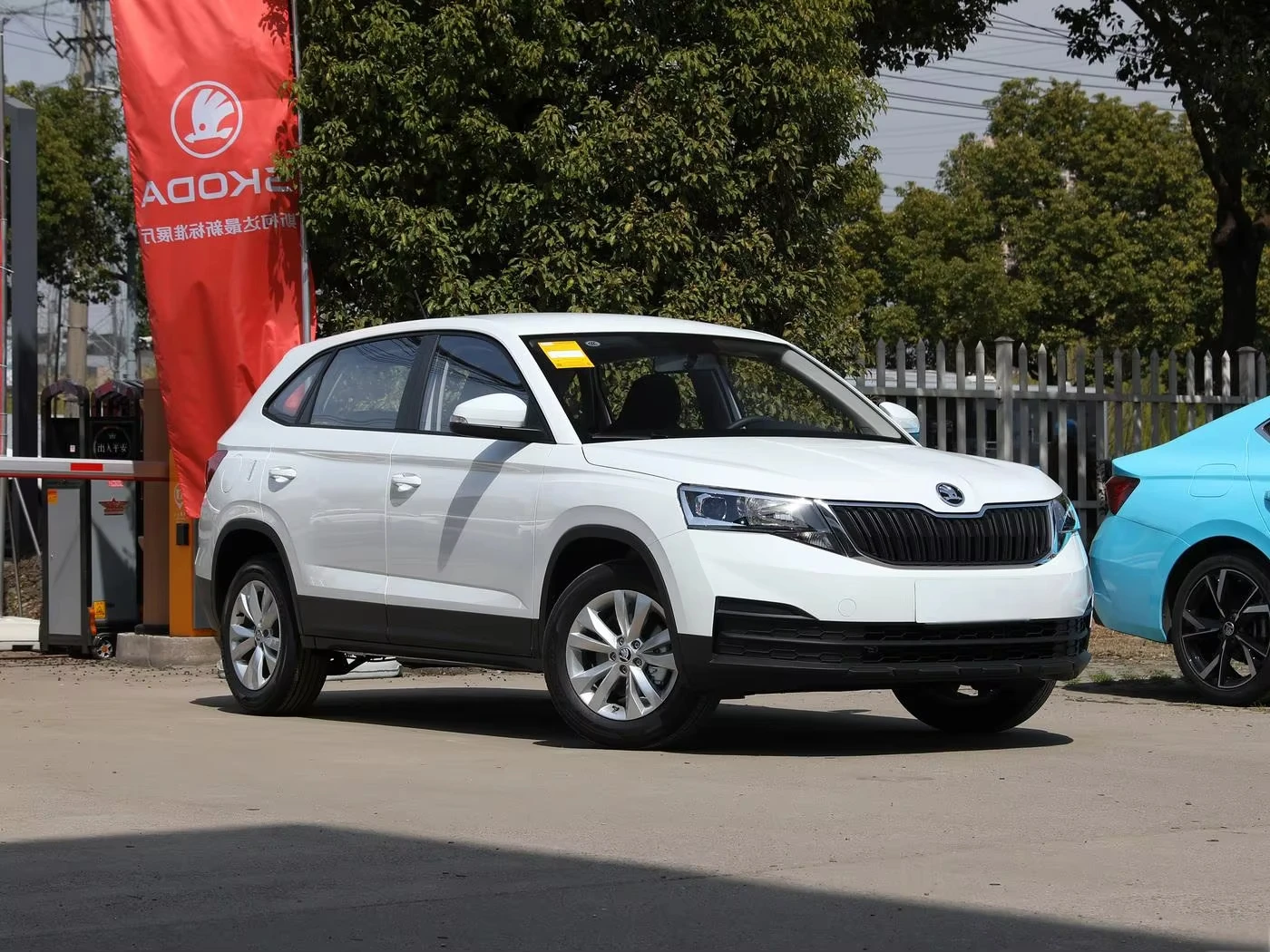 V-Olkseagen Skoda Used Skoda Kamiq 2023 Cheap Petrol Vehicles 1.5l Basic Edition Automatic Kamiq Car