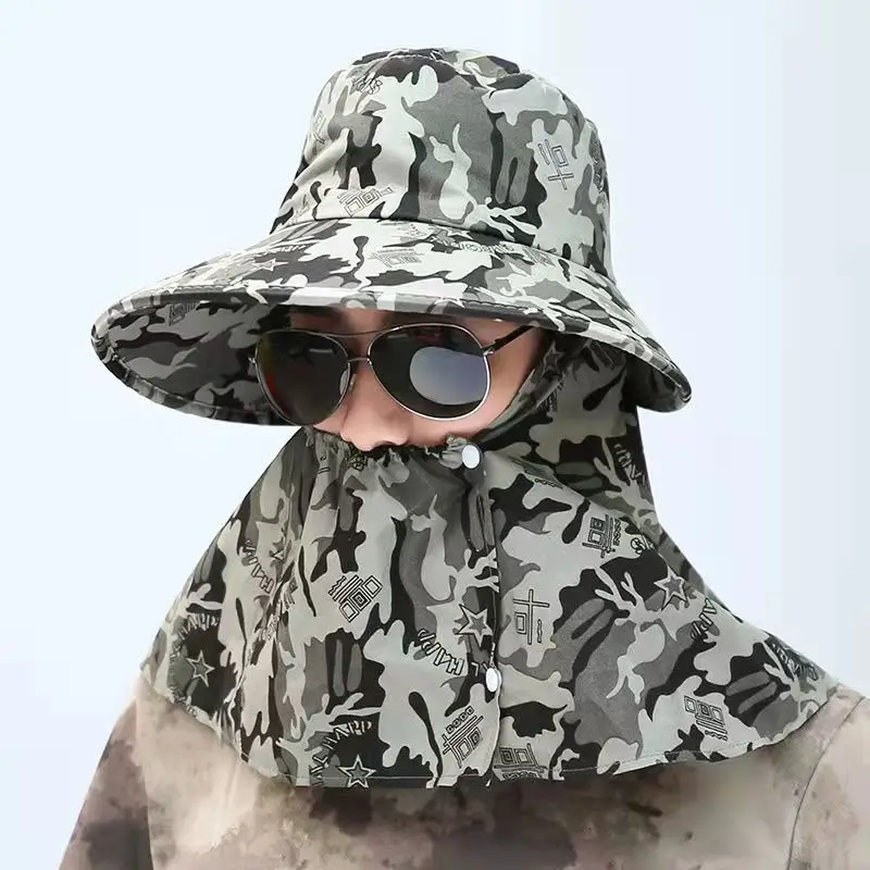 QJC205 Men Camouflage Outdoor UPF50 Summer Sun Hat Wide Brim Rolling up Fishing Hat Neck Flap Bucket Hats