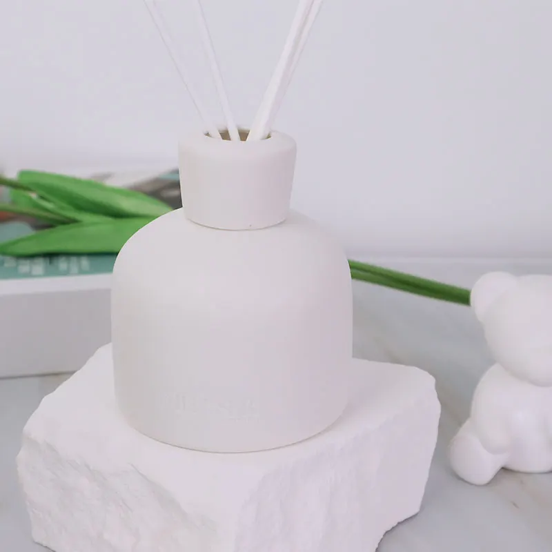 Raymeel 150ML Reed Diffusers for Home Aroma Fragrance Diffuser Ceramic Reed Diffuser Bottle White Bottle with Replacement