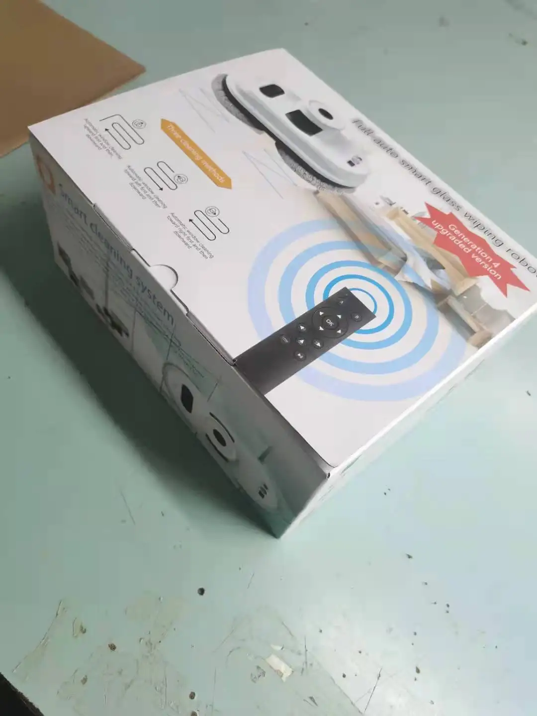 2021 New OEM Customize hign suction automatic  Window Cleaning Robot Smart magnetic Glass window cleaner with Remote control