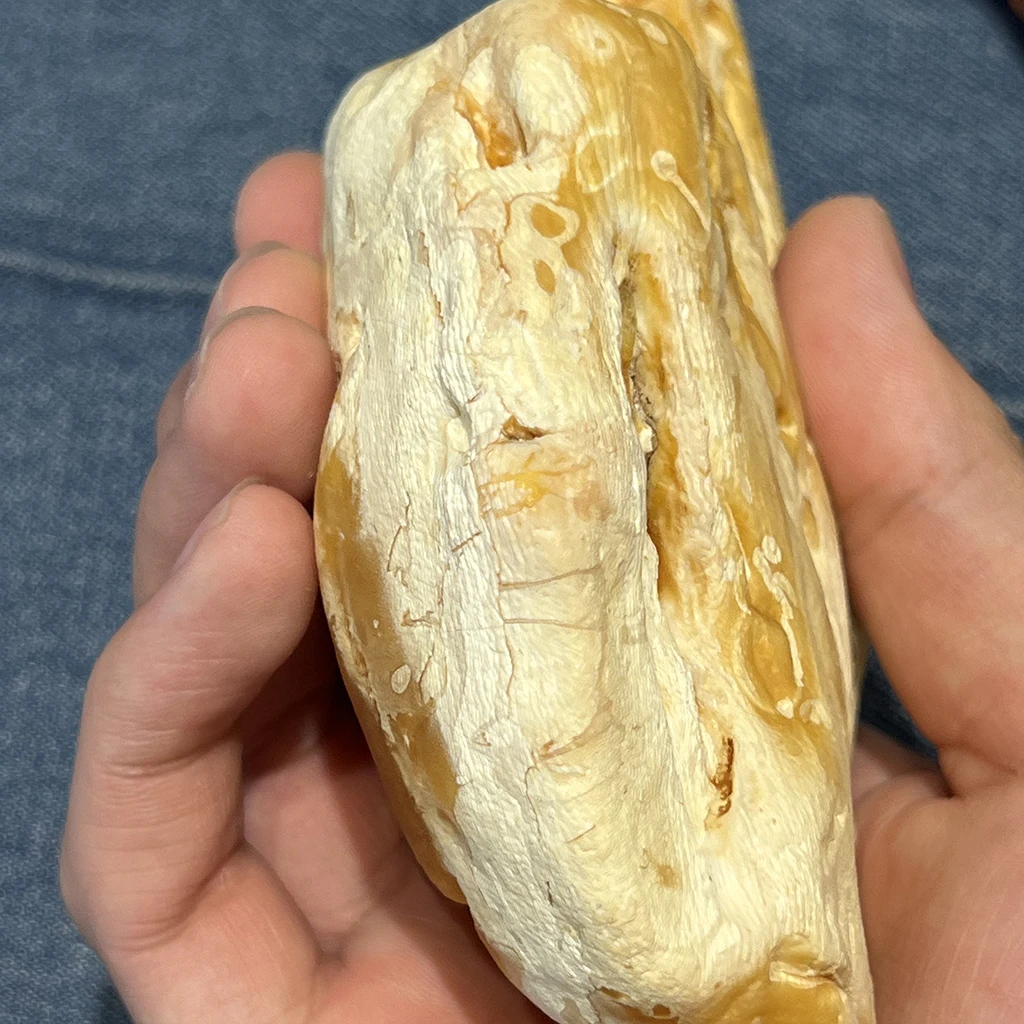 Factory Direct Selling Natural Amber Jewelry Baltic Sea Russian Amber Stone with Gold and White Alternatives High Quality