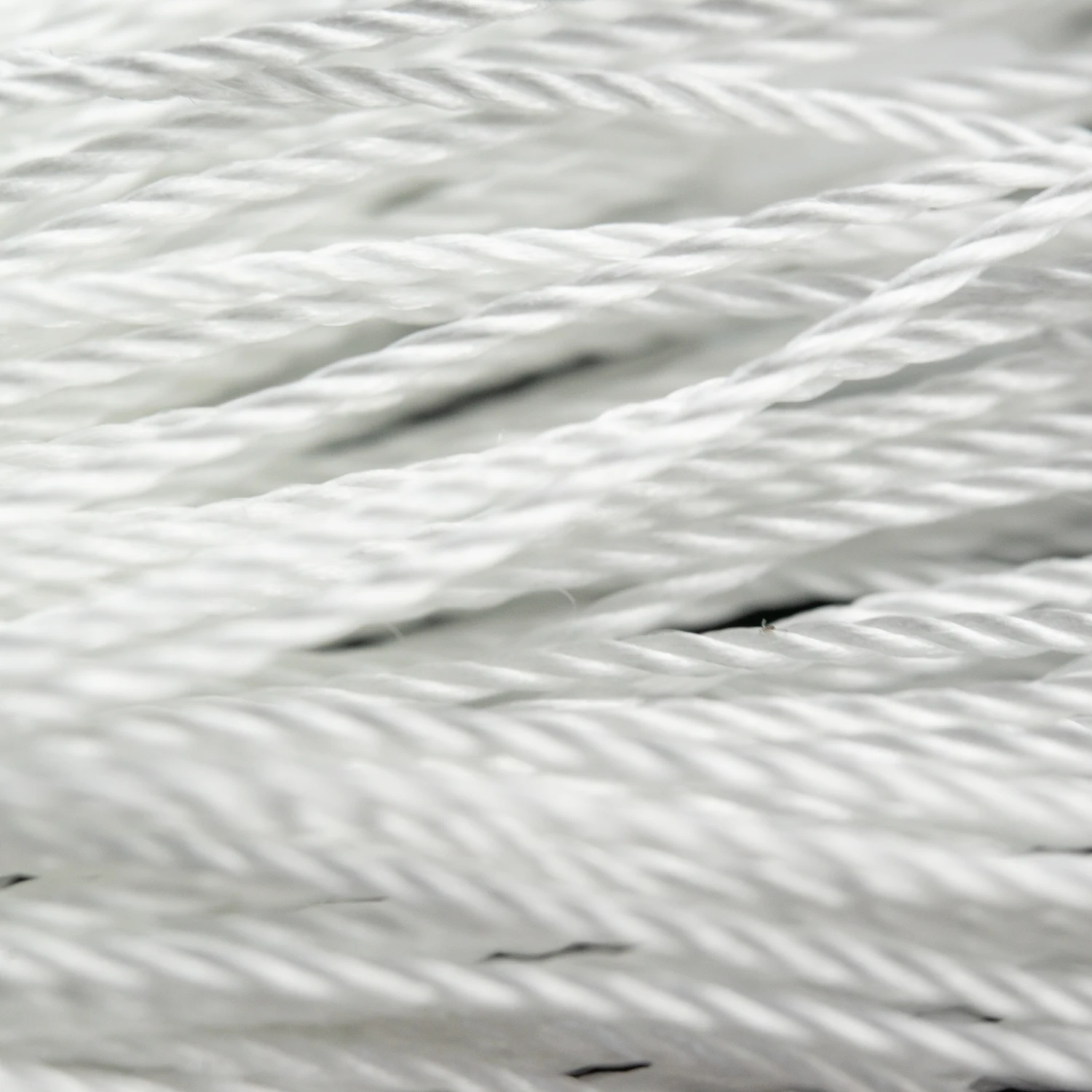 New Designer Custom Embossed Clothes String Plastic Garment Seal Cord Punch Label Clothes Hang Tag China Bags Shoes Cotton PVC