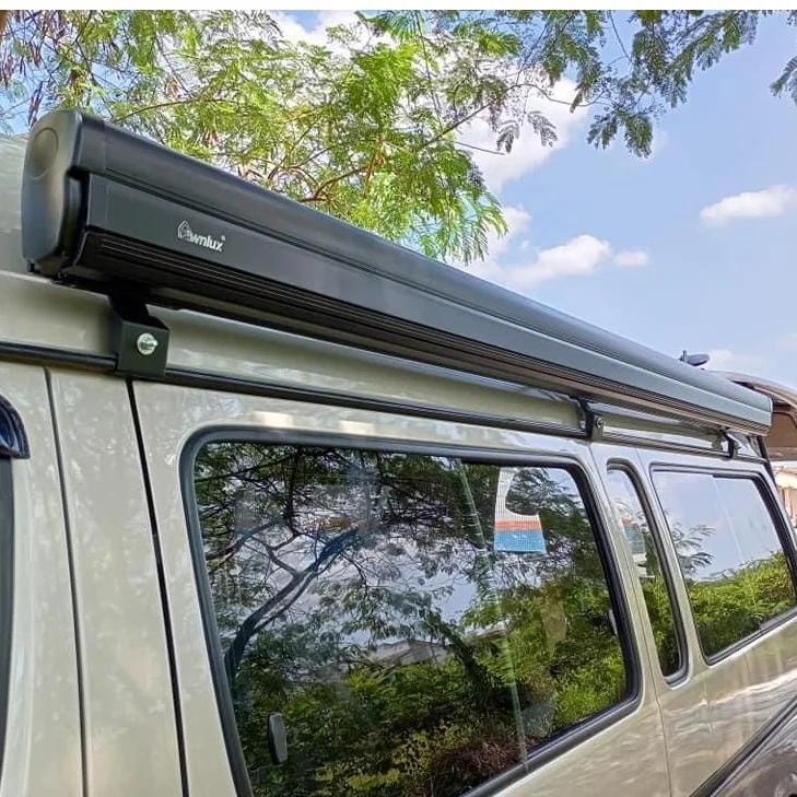 Wareda Economical Customized Motorhome 4.5x2.5M Retractable Hard Case 4x4 Offroad Truck Camper RV Awning