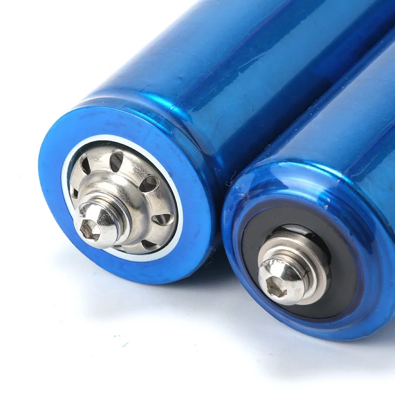 Small volume lithium cylindrical cells lithium ion LiFePO4 40152(3.2v17ah) battery