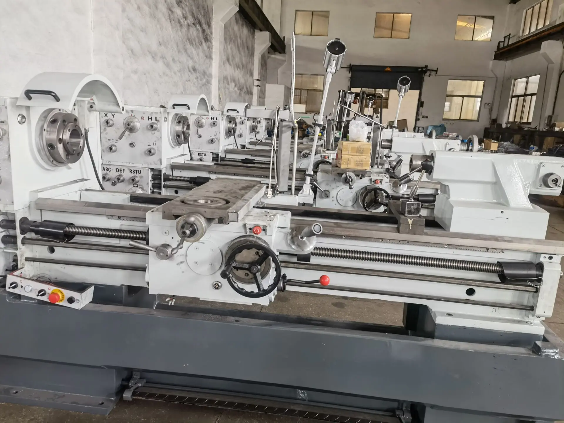 High Precision engine bench lathe machine C6246 with 82mm spindle bore