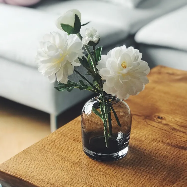 Nordic Style  Mouth Blown Small Mouth Grey Pink Color Dome Shaped Glass Flower Vase for Flower Arrangement and  Home Decor