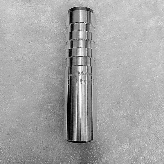 Boron carbide coarse thread long venturi sandblasting nozzle with aluminum Jacket