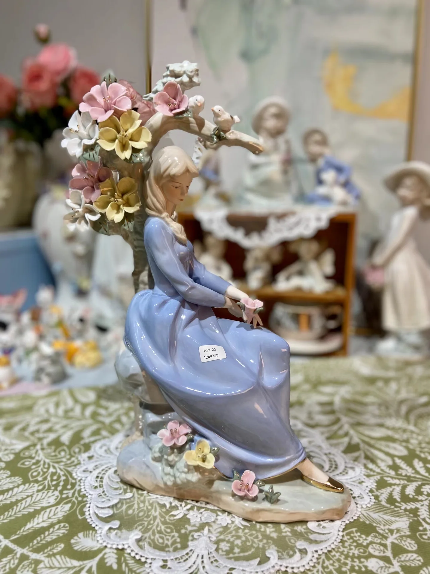 Export porcelain figurine ornaments ceramic crafts Western girl decorative crafts European styles