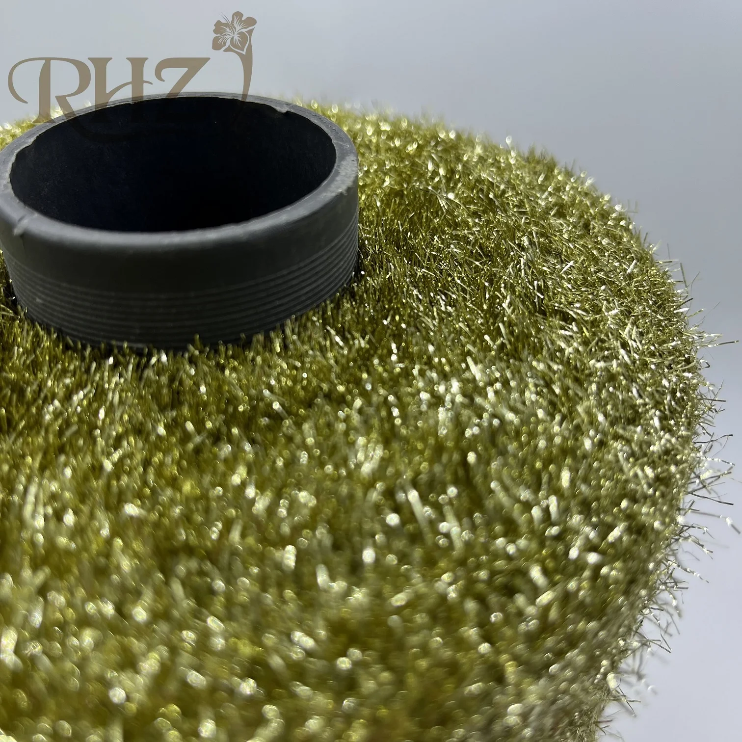 RHZ 9nm/1 100%polyseter fancy shiny metallic feather yarn for knitting