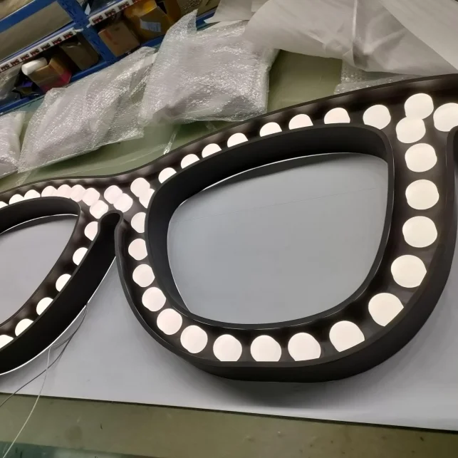 Custom High-quality Light Bulb Subtitle Letters Front-lit Signage for Creative Store Decor