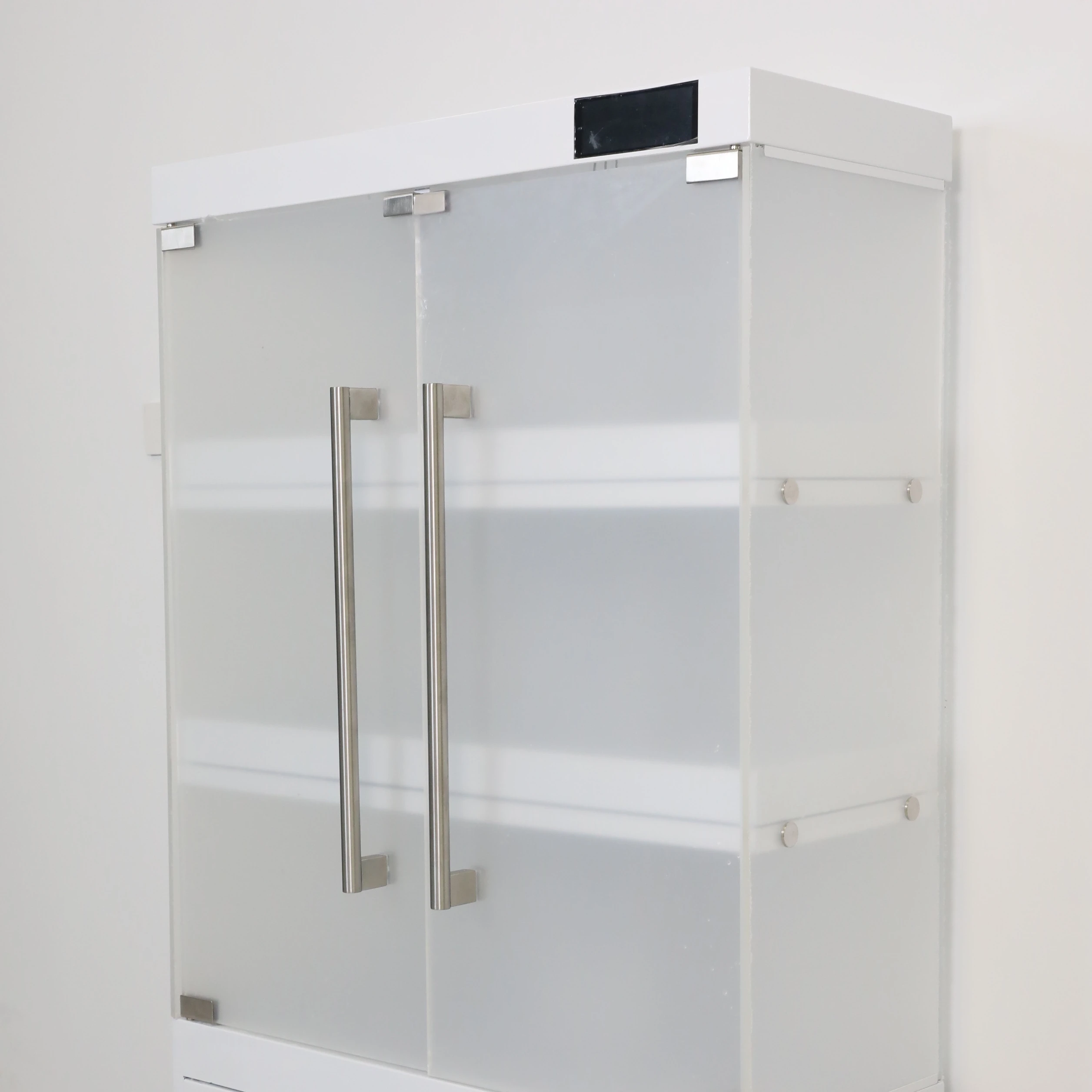 Multi-functional hydroponic water farm planting system cabinet with glass or acrylic