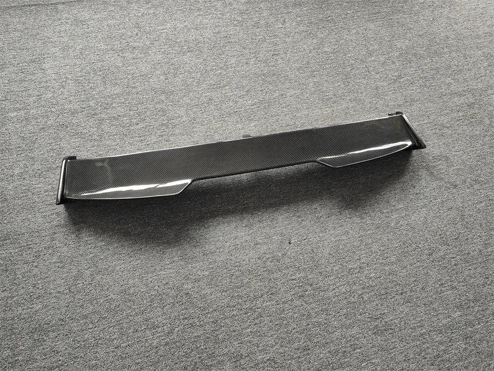 Suitable for BMW X6 G06 X6M F96 rear windshield spoiler carbon fiber roof spoiler body kit