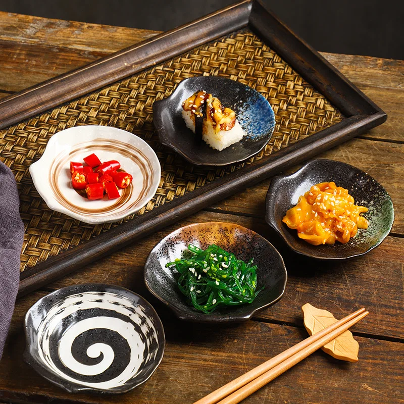 Wholesale Japanese Style Shell Shape Dish Pastry Dish Simple Sauce Dish Irregular Ceramic Tableware