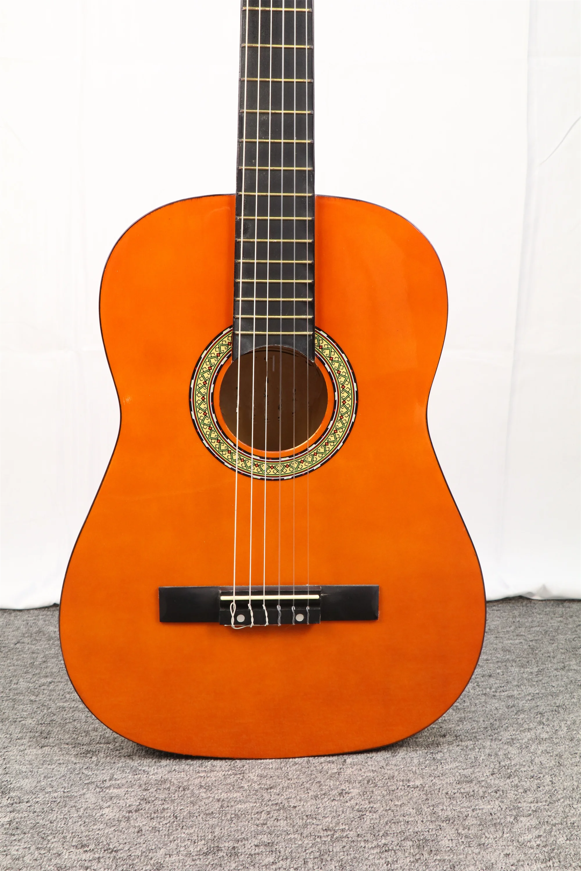 High-Quality  Affordable High-Gloss Solid Wood Acoustic Guitar For Beginners and Professionals