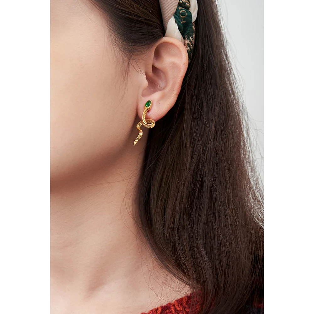 Latest 18K Gold Plated Stainless Steel Jewelry Green Zircon Twist Snake Shape Ear Stud Trendy For Women Earrings E231480