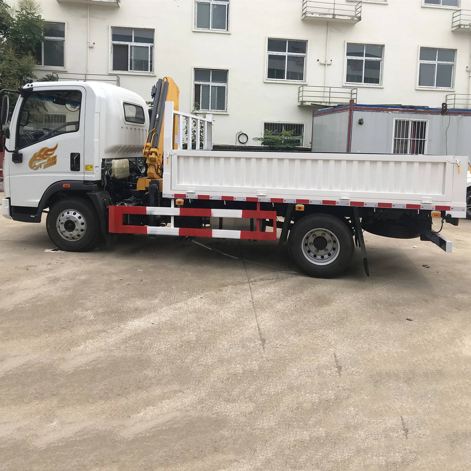 800 kg 1 ton 1.3 t 1.5 ton mini cranes pickup cranes small lorry Boom cranes truck for sale