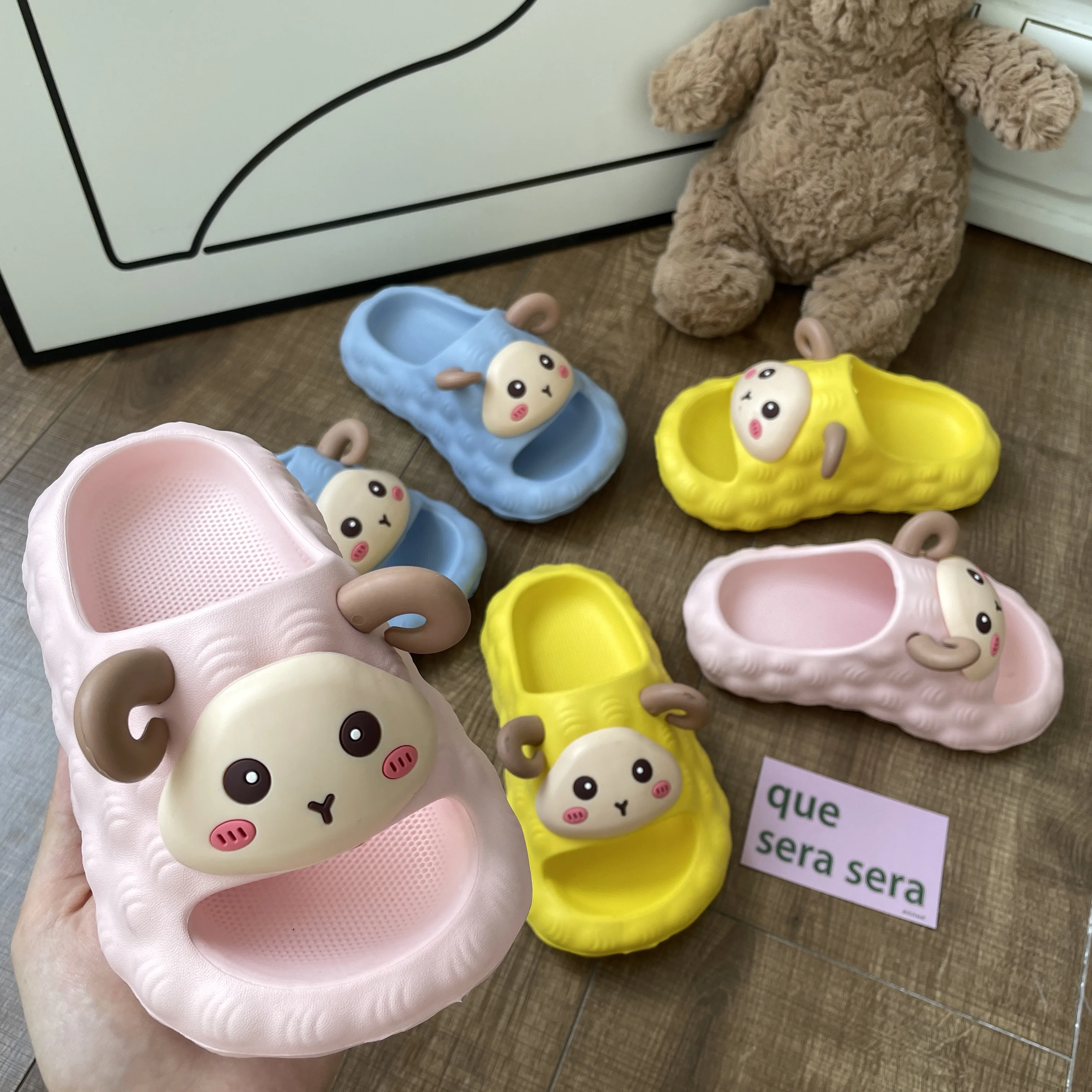 Cheap Outdoor Casual Cartoon Sheep EVA Thick Soled Children Slippers Kids Shoes eva Slippers For Children Flats