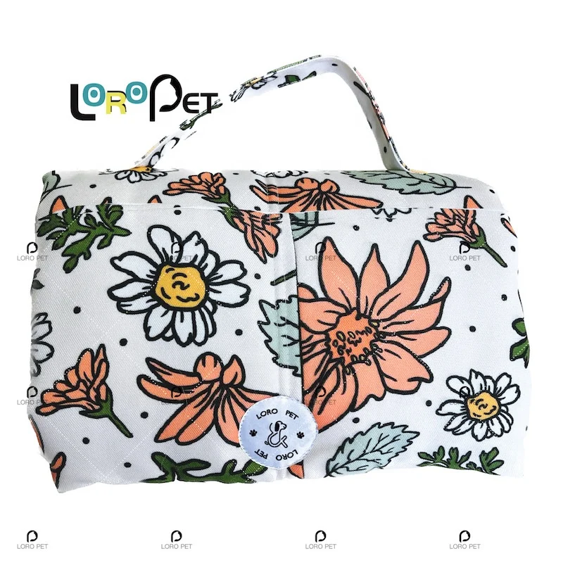 2024 UK Boutique Soft Customized Prints Waterproof Bed Easy Clean-Up Pet Portable Mat for Dog