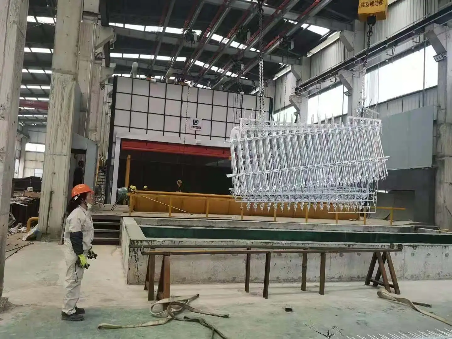 
Hot galvanized treatment machining service 