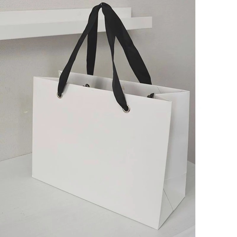 Factory custom luxury black Clothes store retail packaging gift carry bags boutique shopping paper bags with your own logo