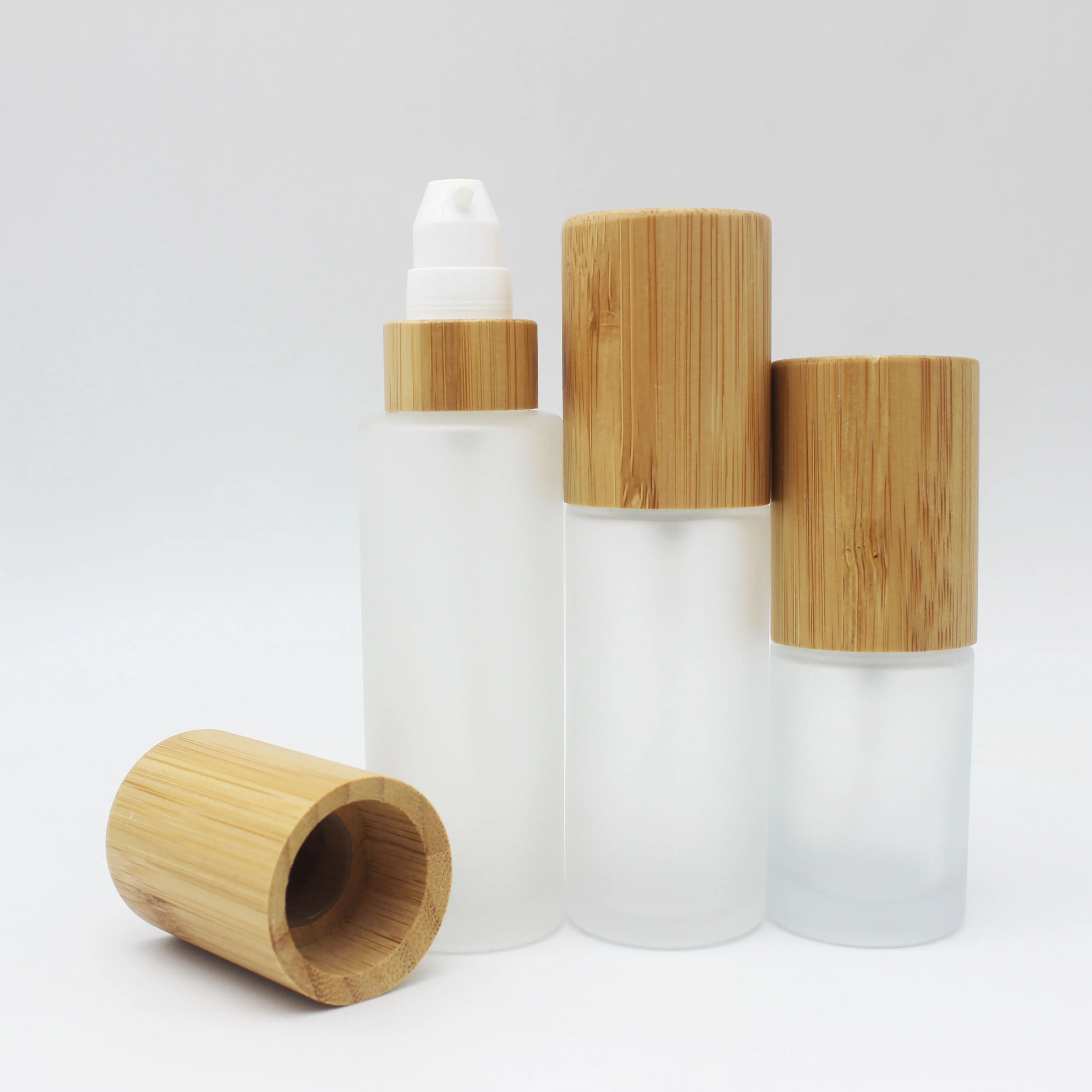 frosted glass cream bottle 30ml 50ml 100ml 120ml flat shoulder lotion serum bottle with bamboo pump lid BFB-011Z