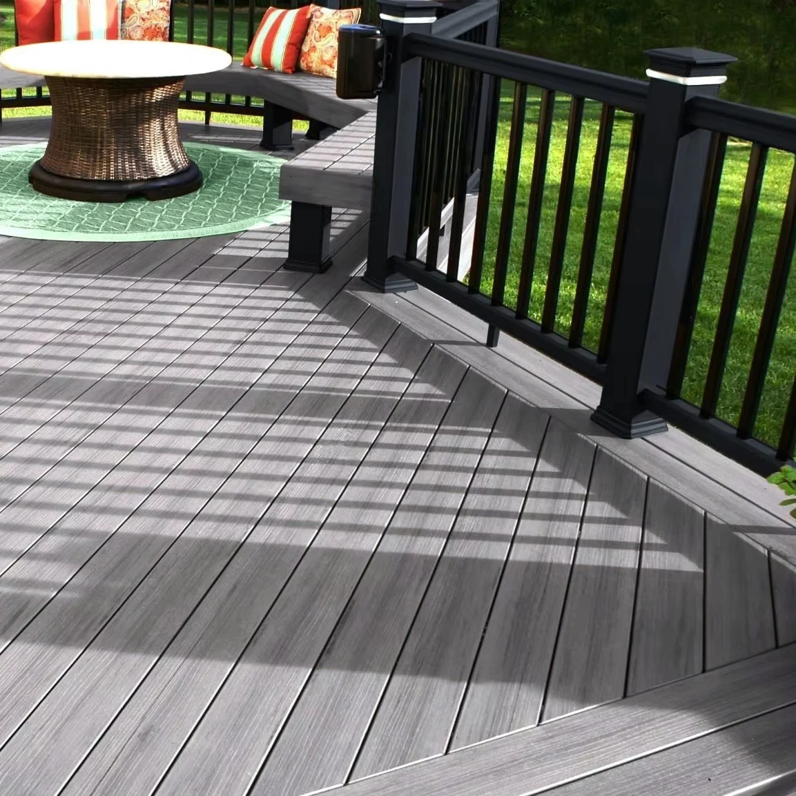 LYW Современная новая технология водонепроницаемый уличный wpc Композитный бассейн палуба горячая Распродажа коэкструдированный WPC композитный настил