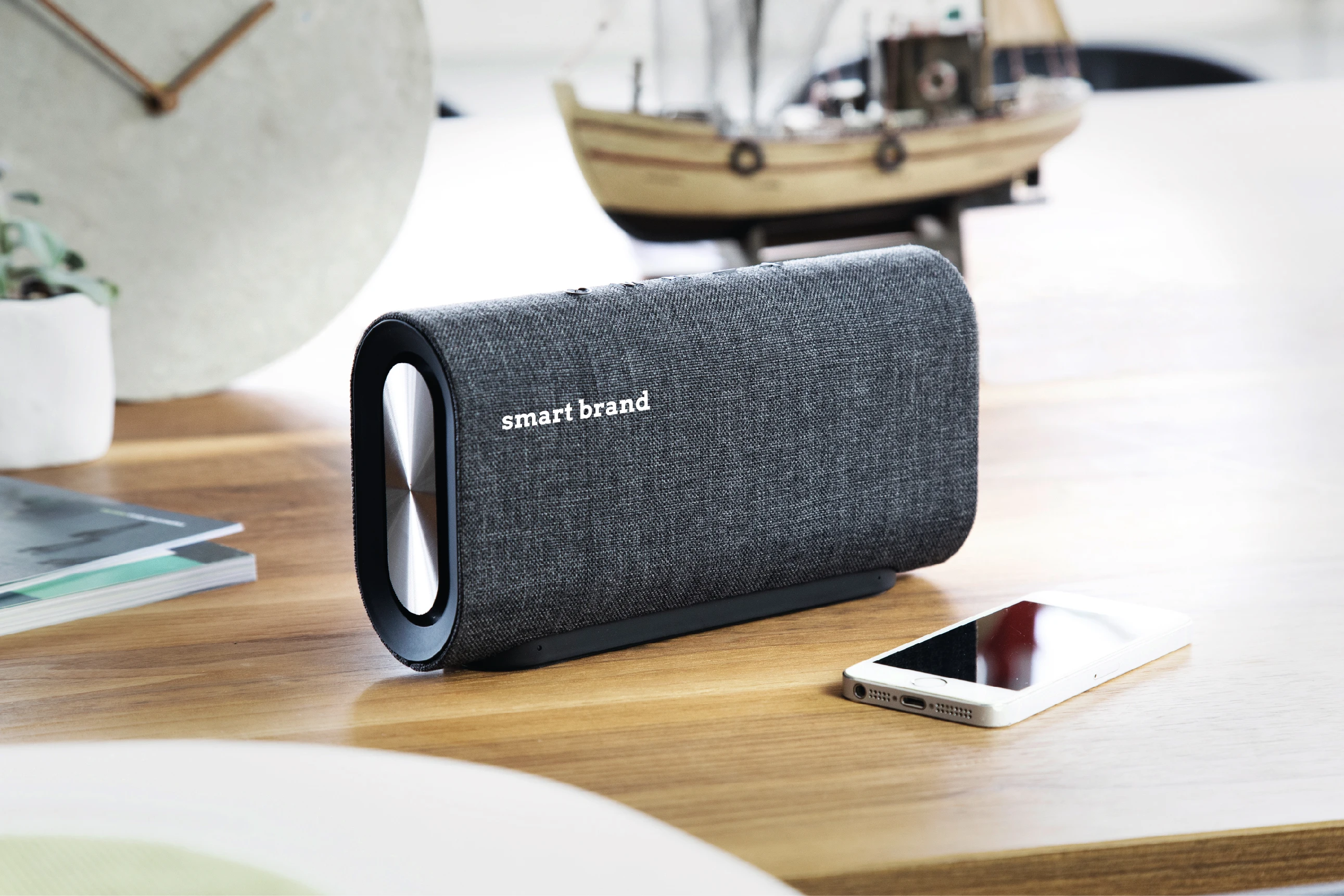 High-end Fabric Textile Outdoor Party Super Bass Amplifier  20W Wireless Bt Portable Bluetooths Speaker