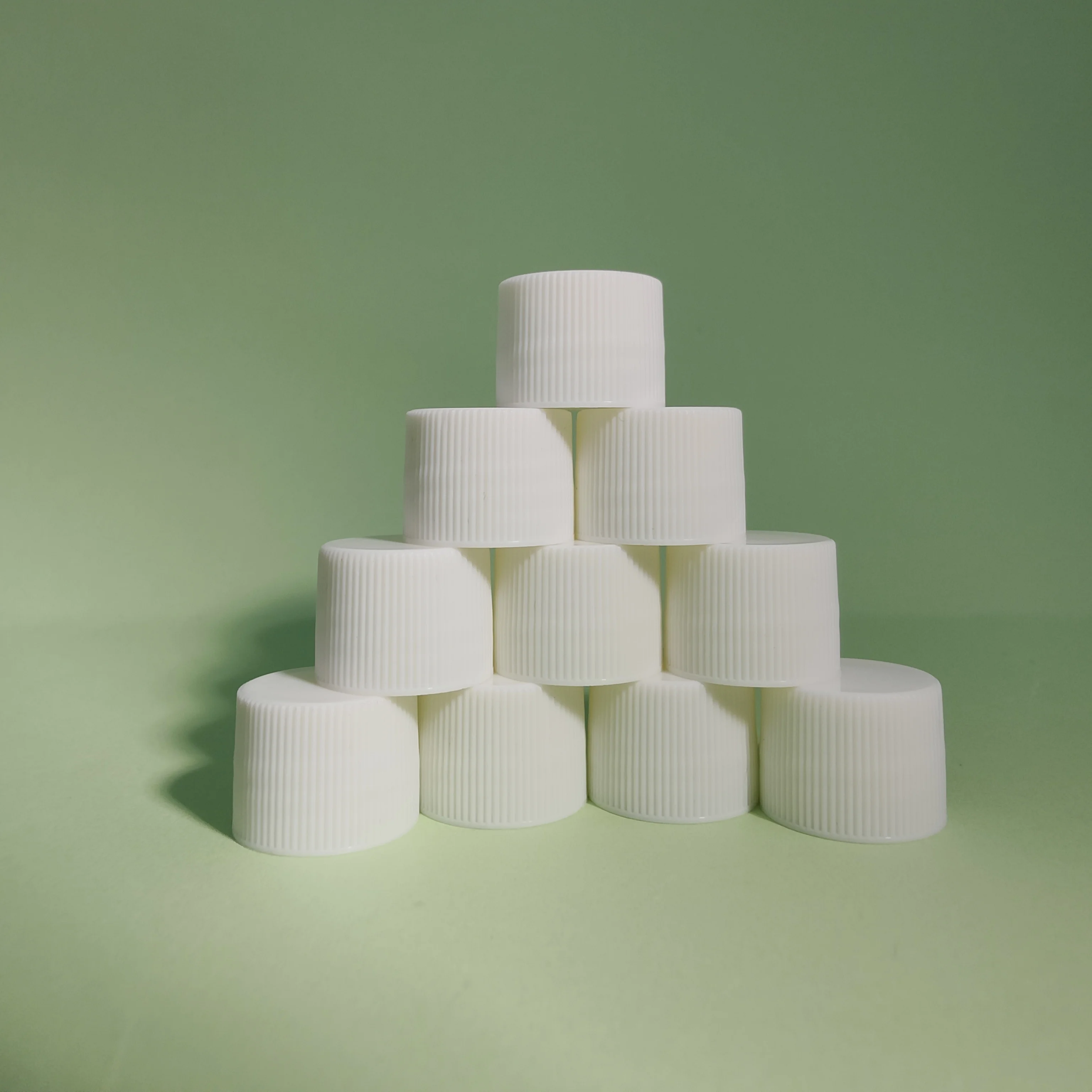 16MM Plastic PP Screw Cap Lid for Bottles & Closures