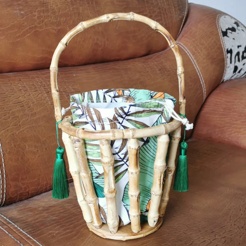 
2021 New Ins Hot Japanese Style Hollow Out Wooden Women Bamboo Bag With Tassel 