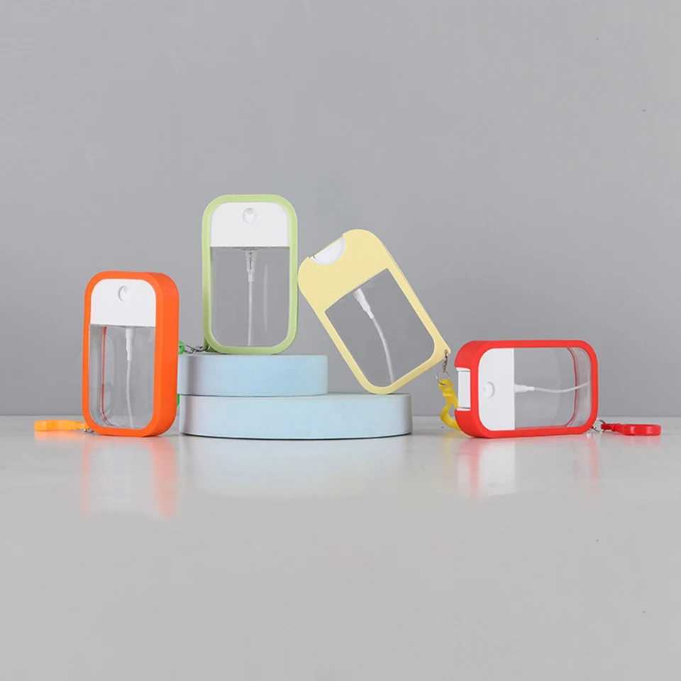 Custom Plastic Credit Card Shape Spray Bottles 30ml 50ml Pocket Size Perfume Hand Sanitizer Mist Containers with Keychain