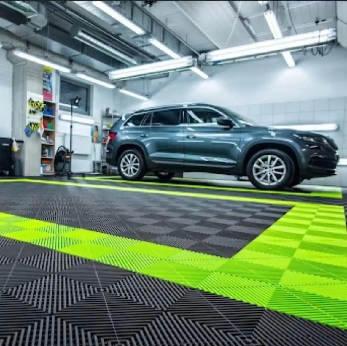 Interlocking Pvc Garage Floor Tile for Garage Plastic Flooring for Warehouse Car Wash Drain Dalle Slab Rib Garage Floor Mat