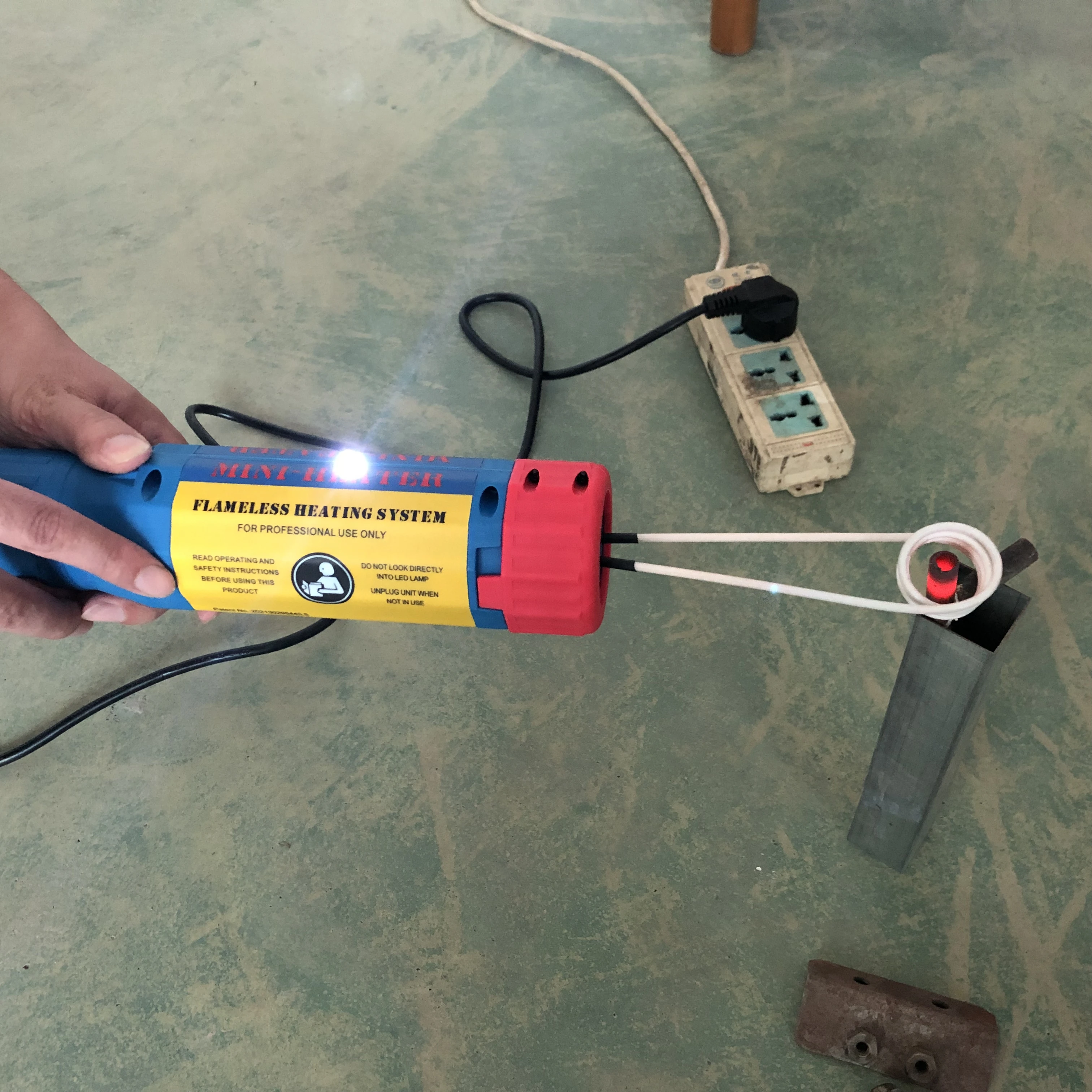 Rusty Nut Heater Handheld Heating Ring Auto Repair Shop Tool Rusty Nut Removal Induction Heater