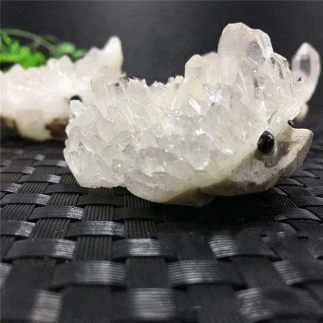  Wholesale Natural Carved Crystal Animal Figurine Clear Quartz Cluster
