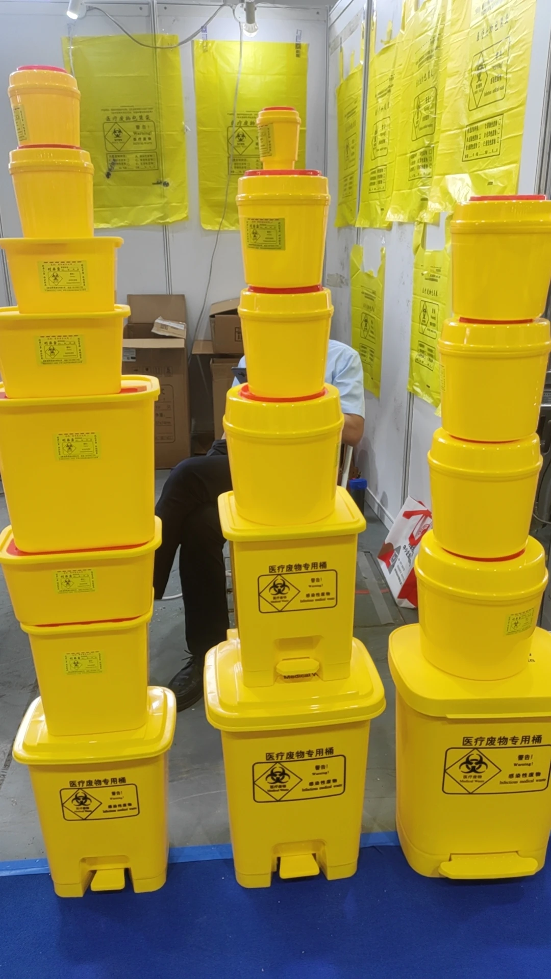 Medical Sharps Disposal Needle Recycling Waste Container 1-15L Bin Safty Box for Hospital