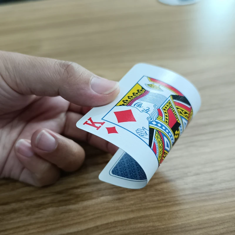 Оптовая продажа на заказ игральные карты для взрослых ПВХ водонепроницаемые пластиковые сублимационные покерные печатные бумажные