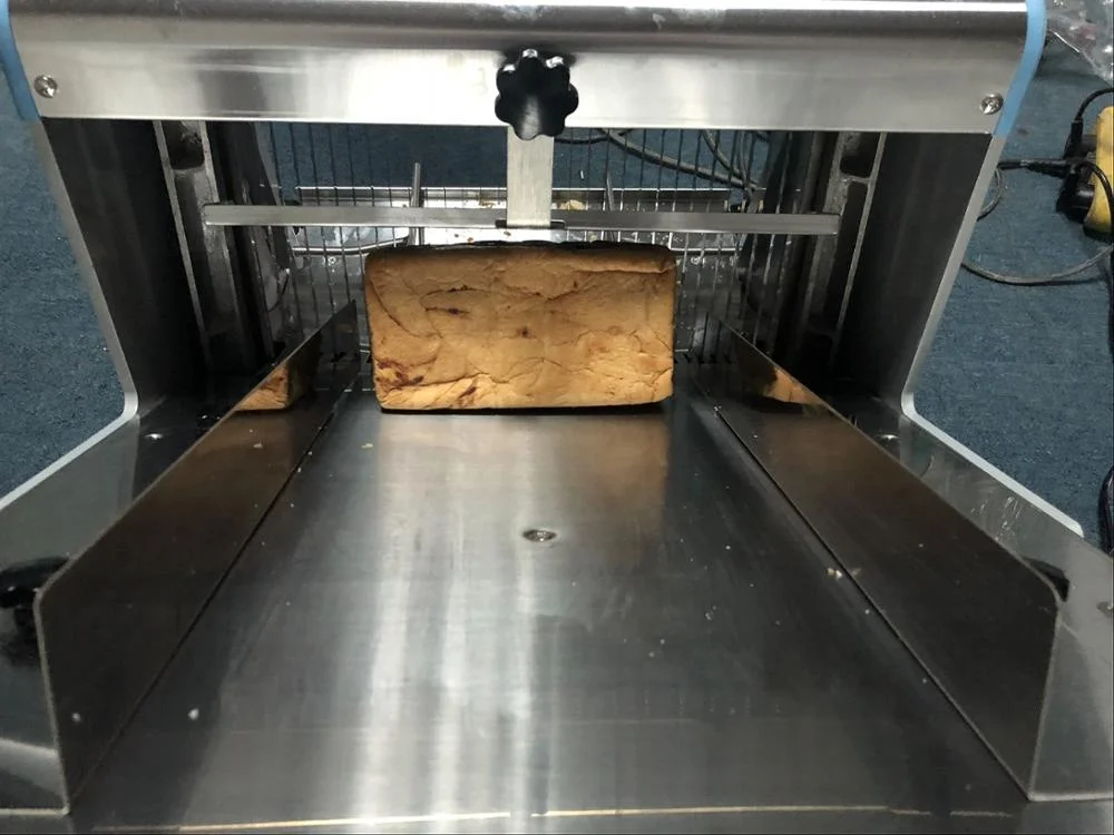Commercial Bread Slicer Toast Cutter Bakery Baking Line Equipment Loaf Slicing Bread Maker Machine Loaf Dough Bread Slicer