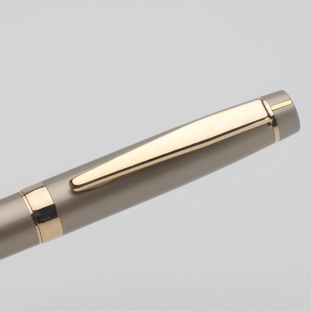 Customized Design Copper Ball Pen With Satin Nickle Plated Gold Trim for Office Gift