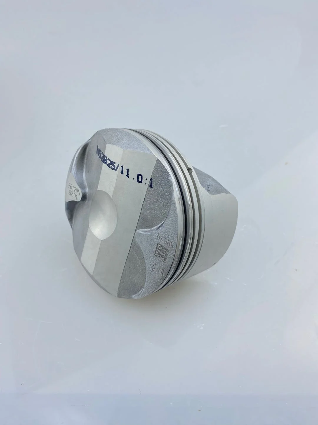 High quality auto engine part dome top 82mm piston for BMW N52 N52B25 2.5L E60 E90 E92 323i 525i OE 1125 7612