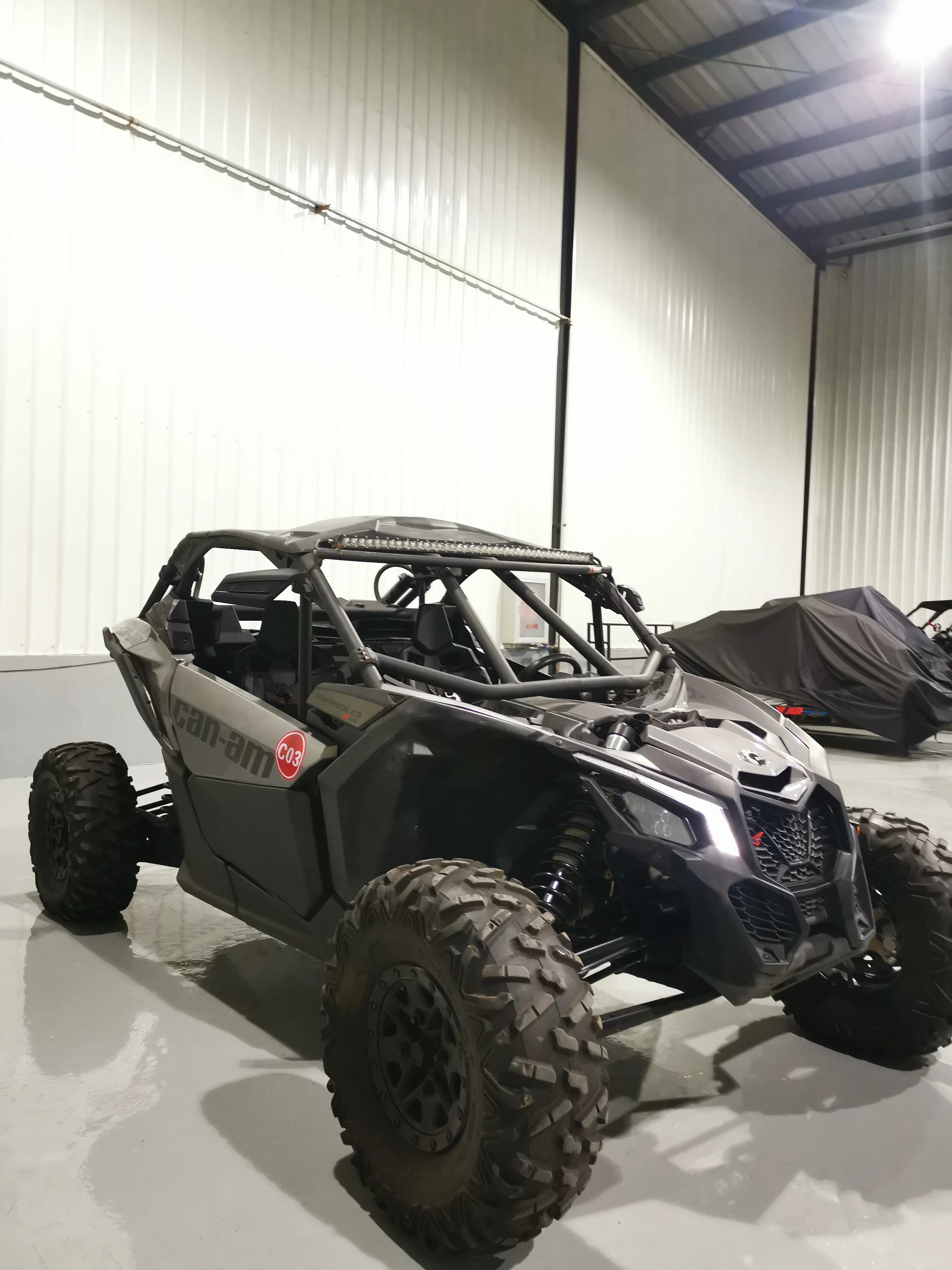 100% Оригинал Can-Am Maverick X3 2