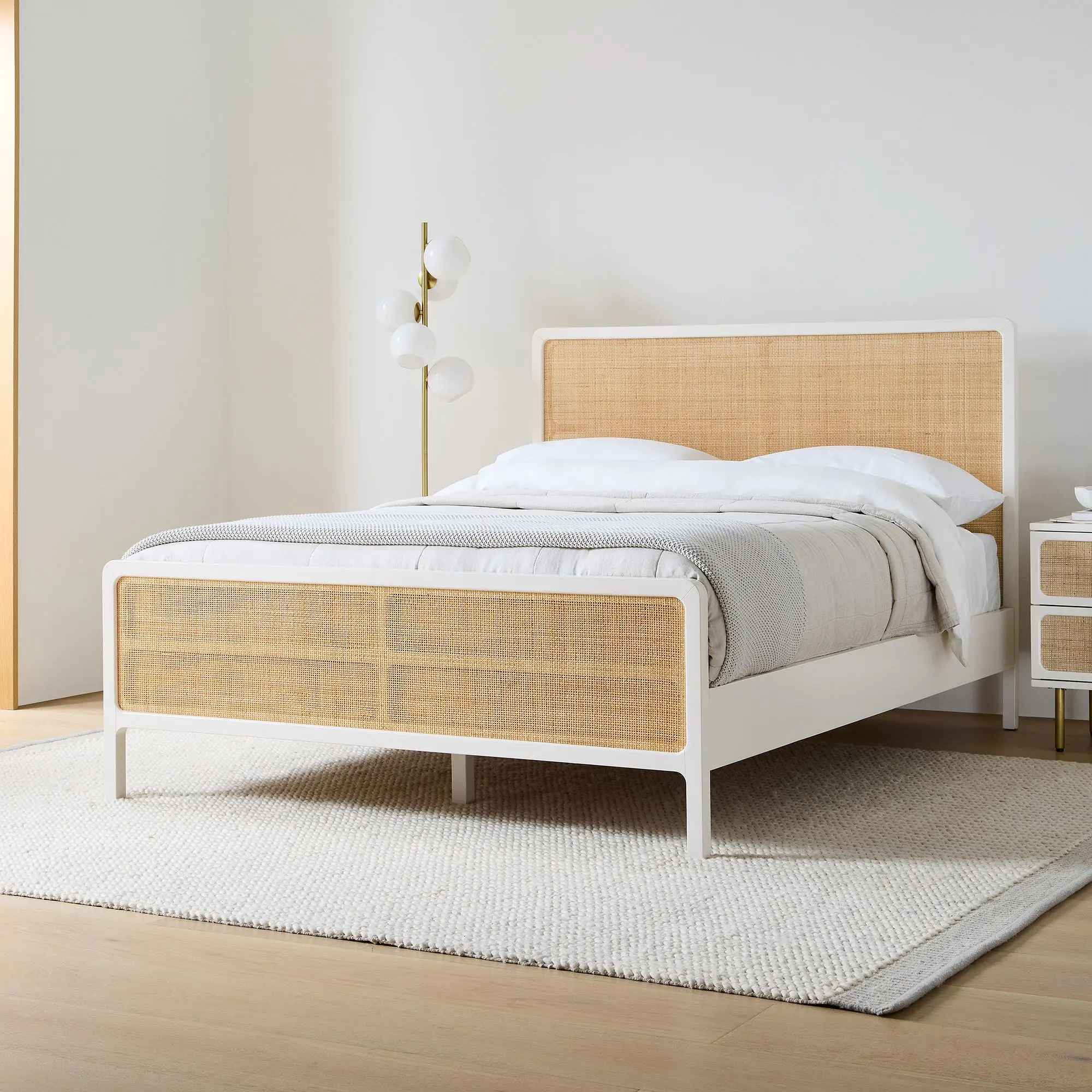 White Wooden Bedroom Furniture Frame Stable Structure Wicker Rattan Woven Queen King Solid Ash Wood Bed