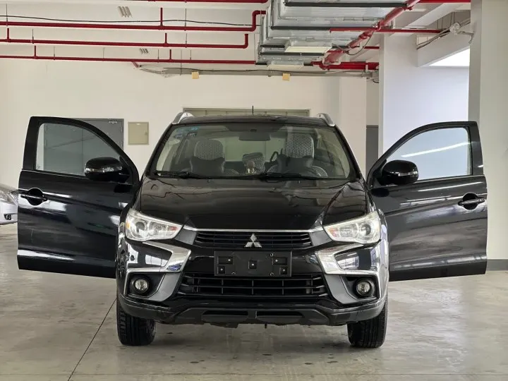 Mitsubishi Jinxuan ASX second-hand car was registered in June 2017 with 2.0L displacement and has driven 93,000 kilometers