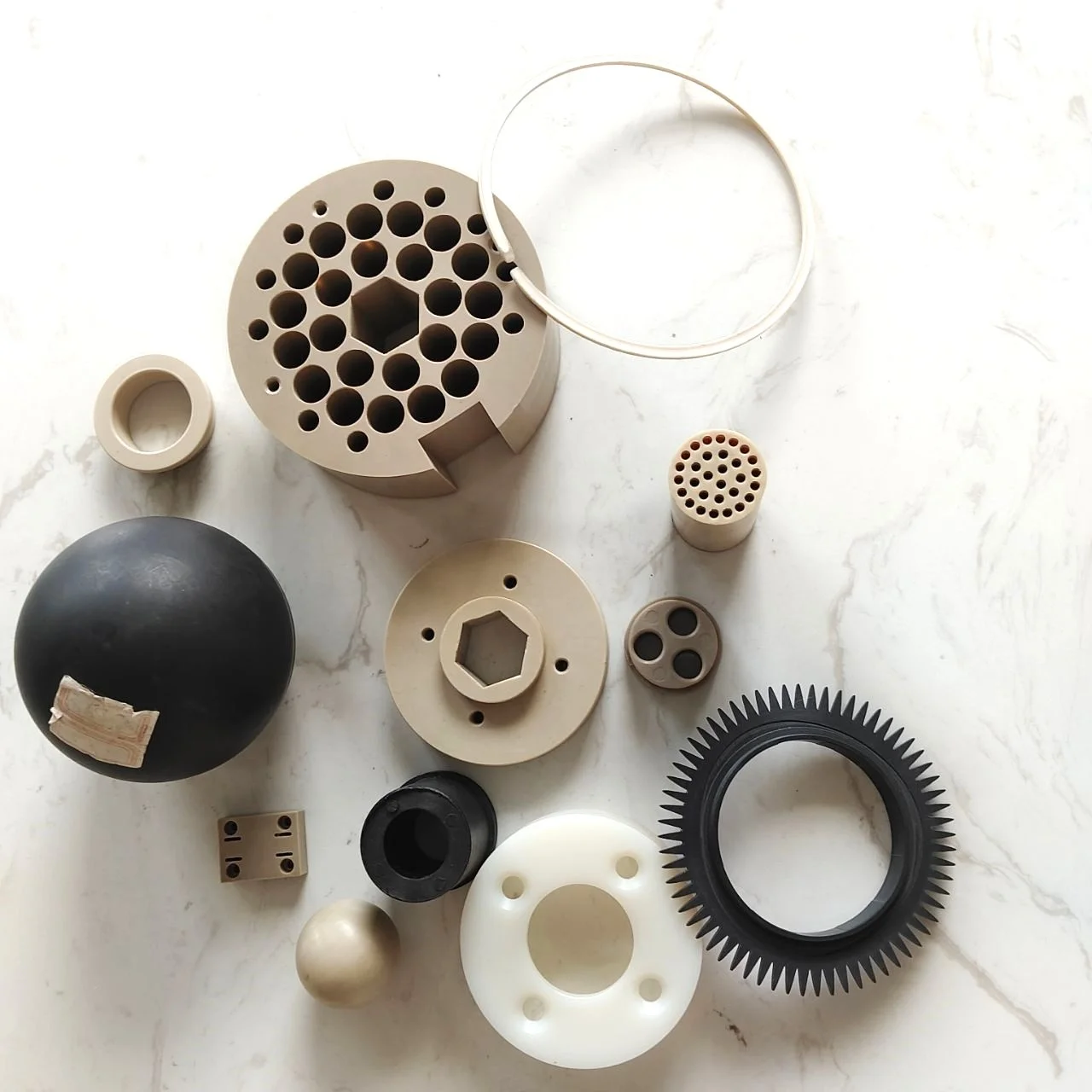 Customize Peek Spare Parts Peek Fittings Injection Moldings Cnc Machined Plastic Peek Parts