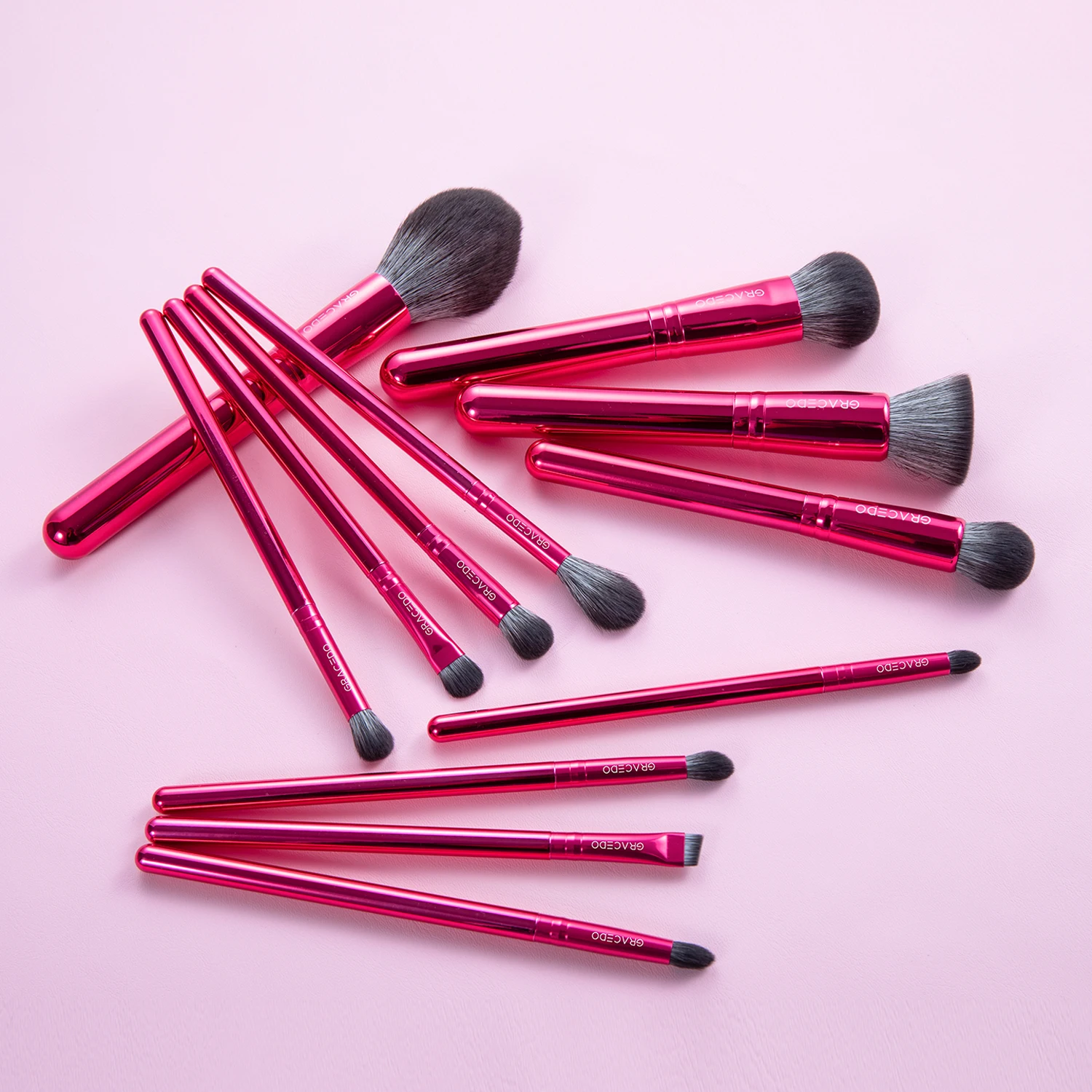 Free bag free logo complete fancy 12 piece artist very soft cheap makeup brush set